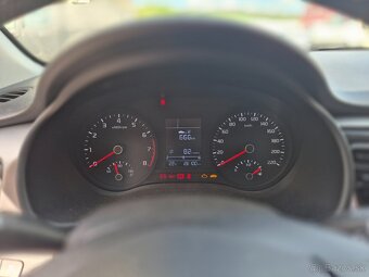 Ponúkam na predaj Kia Rio 1.2 61,8 kw - 7