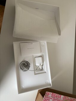 MacBook Air 13" Apple M1 16GB 512GB Kozmický sivý SK - 7
