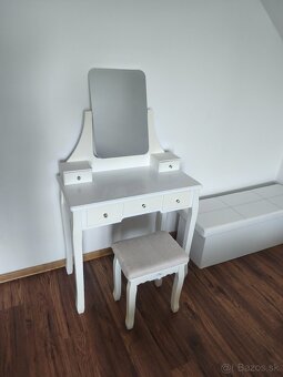Toaletný stolík - 7