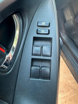 Rozpredám na diely Toyota Rav4 III 2.2 D 2AD-FTV - 7