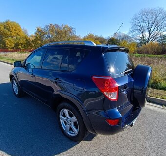 Toyota RAV-4 2,2diesel 4x4 - 7