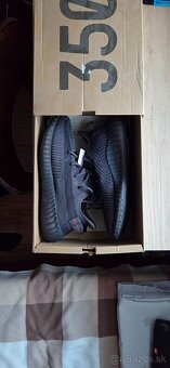 Yezzy Boost 350 V2 Black Non-Reflective - 7