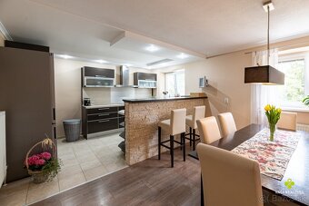 Výnimočný 4 izbový byt Staré Mesto Prievidza 120 m2 - 7