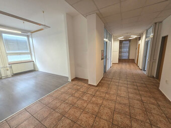 Prenajmeme kancelárie, 174,25 m²,Žilina–Bytčická ul., R2 SK. - 7