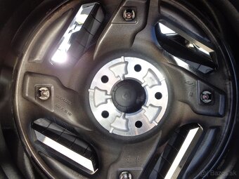 5x114,3 19" original KIA EV9 aludisky s TPMS ventilmi - 7