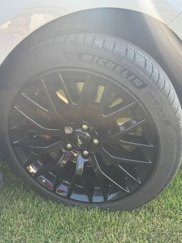Ford Mustang 5.0 - 7