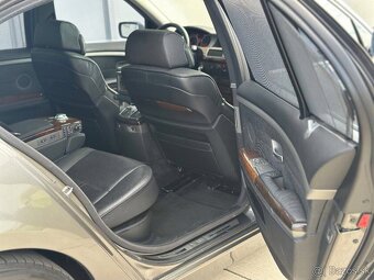 BMW E66 760Li V12 - 7