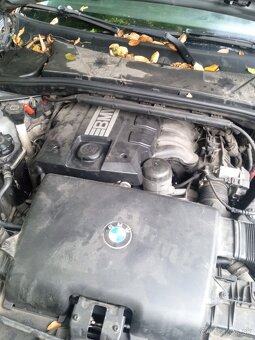 Rozpredám BMW e87  116 benzín - 7