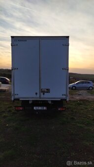 Obytné auto - karavan - Renault - 7