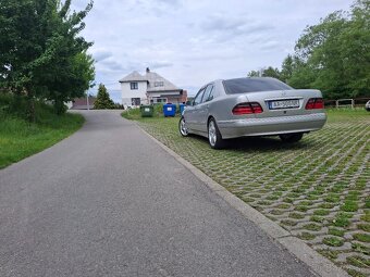 Mercedes w210 220cdi top stav - 7