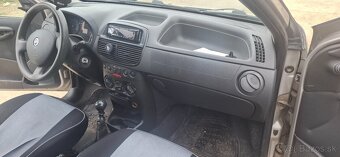 Fiat Punto 1.2 - 7