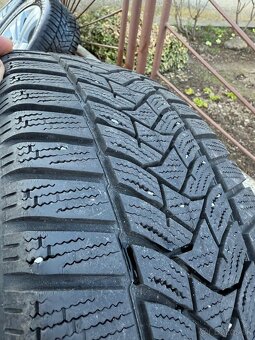 Škoda 215/55 R17 r17 - 7