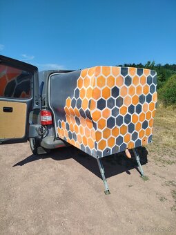 Predám karavan vw caravella - 7