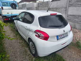 Peugeot 208 1,6hdi stk ek do 11/2026 - 7