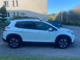 Peugeot 2008 - 7