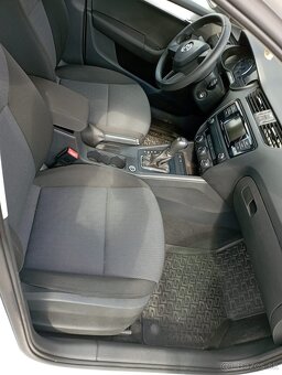Octavia Combi 1.6 TDI 110k Active DSG - 7