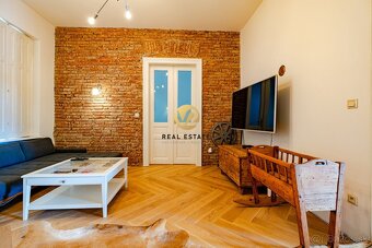 Na PREDAJ 4i staromestský 130m2 byt v srdci mesta Nitra - 7