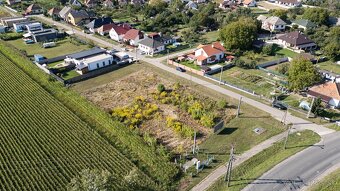 NA PREDAJ STAVBENÝ POZEMOK S VÝMEROU 894m2 V OBCI TORNYOSNÉM - 7
