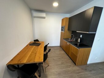NA PREDAJ - štýlový aparmán v Maladinove – komfort, relax a - 7