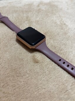 Apple Watch 3 - 42mm rose gold - 7