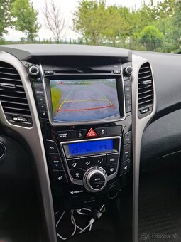 Hyundai i30 1.6i CRDI 94kw r.2013 - 7