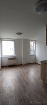 PRENAJMEM GARSÓNKU V POVAŽSKEJ BYSTRICI - 7