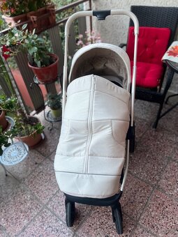 Kombinovaný kočík s vajíčkom a isofix základňou - 7