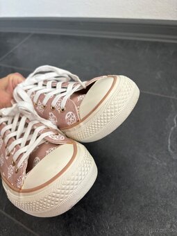 Dámske tenisky Guess 38 - 7