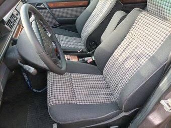 Mercedes E250D 83KW W124 - 7