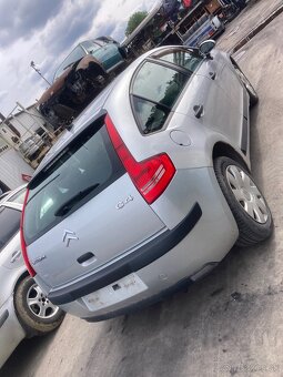 Rozpredam Citroen c4 1.4i 65kw - 7