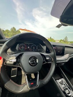 Škoda Octavia Combi 2.0 TDI RS 4x4 DSG - 7