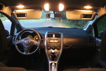 Toyota Auris 1,6i VVT Valvematic 91kw/124koní 2008 - 7