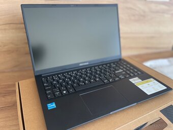Asus vivobook 15 - 7