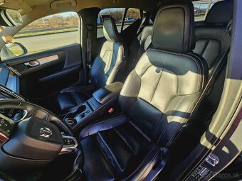 Volvo XC40 2.0d D4 Momentum AWD A/T - 7