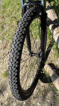 Bicykel CUBE Aim Race black´n´azure - 7