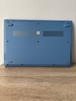 Lenovo laptop 11 palcový displej - 7