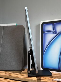iPad Air 11” M2 128Gb (2024) + Apple Pencil Pro + Klávesnica - 7