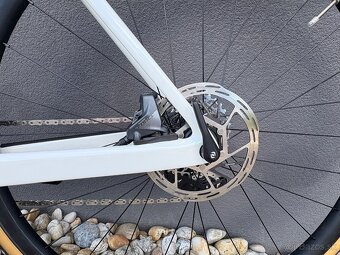 Scott Addict RC 10 pearl white 2021 - 7