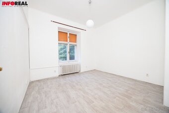 Veľký 3-izbový byt (97 m² + balkón), možná reko. 4izb. - 7