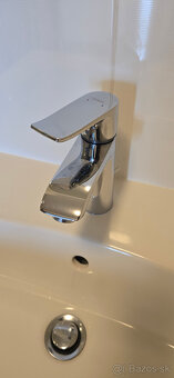 Predám umývadlo so skrinkou a vodovodnou batériou Hansgrohe - 7