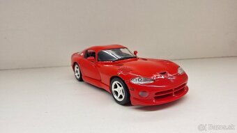 1:18 DODGE VIPER GTS / GT2 - 7