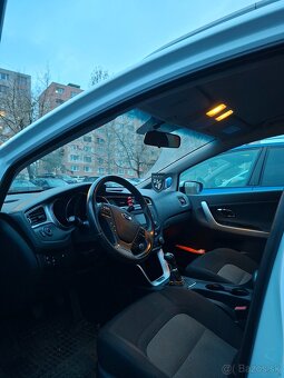 KIA CEED SW r.v.2016 - 7