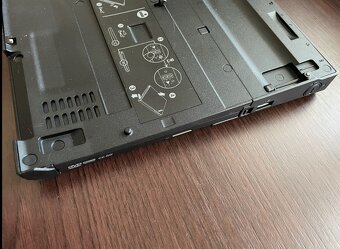 Lenovo ThinkPad X201, i5, 8GB - 7