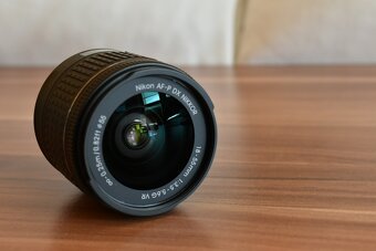 Nikon D5600 s obj 15-55 v stave nového kusu - 7