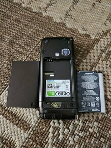 Nokia E90 communicator - 7