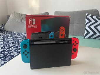 Nintendo Switch Neon – skvelý stav, pripravený na hranie - 7