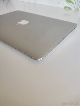 Apple MacBook Air 13-inch 2013 i-5/8Gb/128 SSD - 7