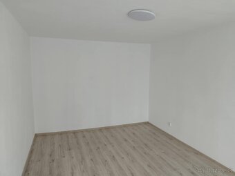 Zrekonštruovaný jednoizbový byt -Lučenec-na predaj - 7