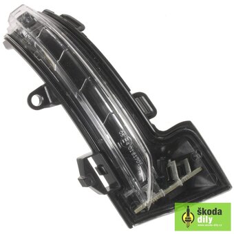 Predám led smerovky na Skoda Octavia 3 - 7