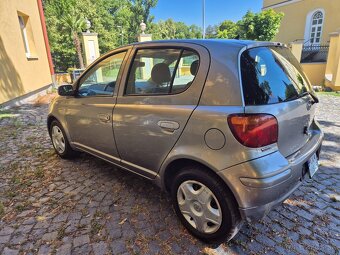 Toyota yaris 1.4D4D - 7